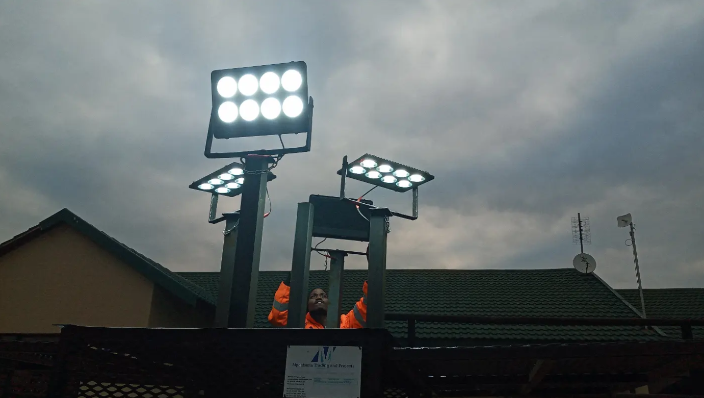 Mobile lighting plant shown in Mphakama photography